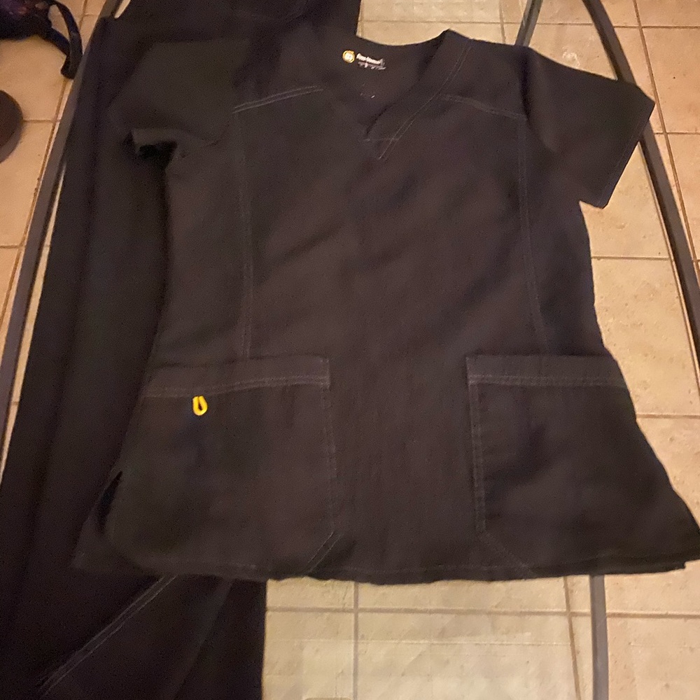 Wonder Wink Black Scrubs